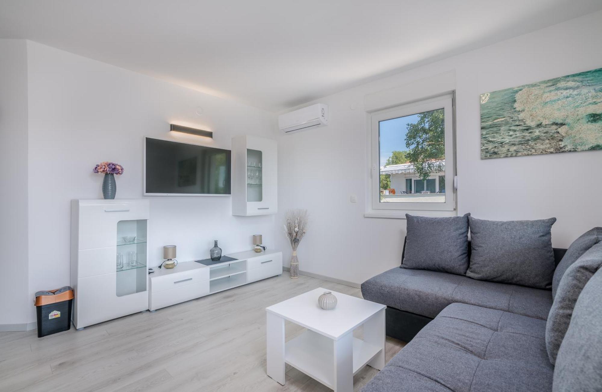 Apartments Villa "Aurea" With Pool คิร์ก ห้อง รูปภาพ
